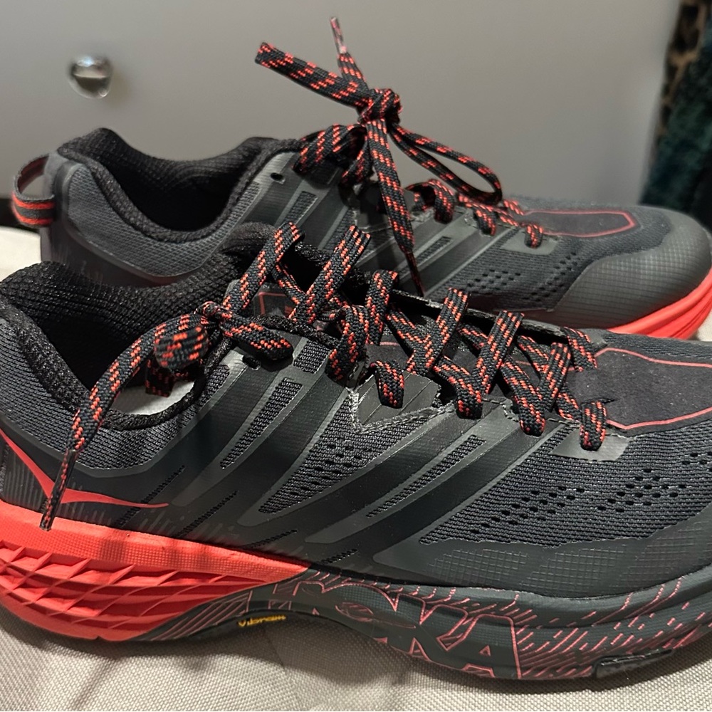 Hoka One One Speedgoat 3 - womens size US 8.5